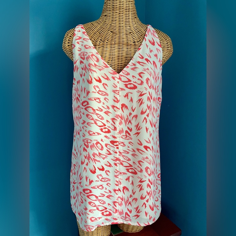 CAbi Sleeveless Animal Print Women’s Top. Pink & Cream. Size Small. Lined.